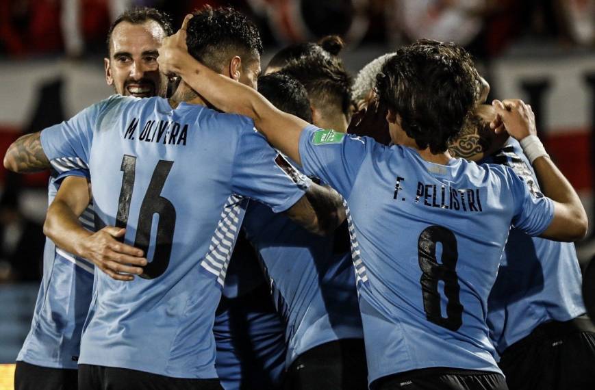 Diario HOY  Uruguay aguarda por el despegue de la Celeste en el Mundial