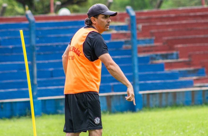 COVID-19  Ver curso On Demand completo para Entrenadores de Arqueros y  Fútbol Base realizados en 2019 - AUF