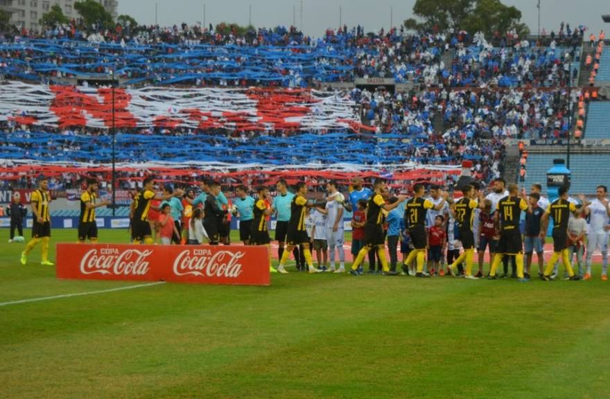 Final del Campeonato de Fútbol Uruguayo en Montevideo, Uruguay