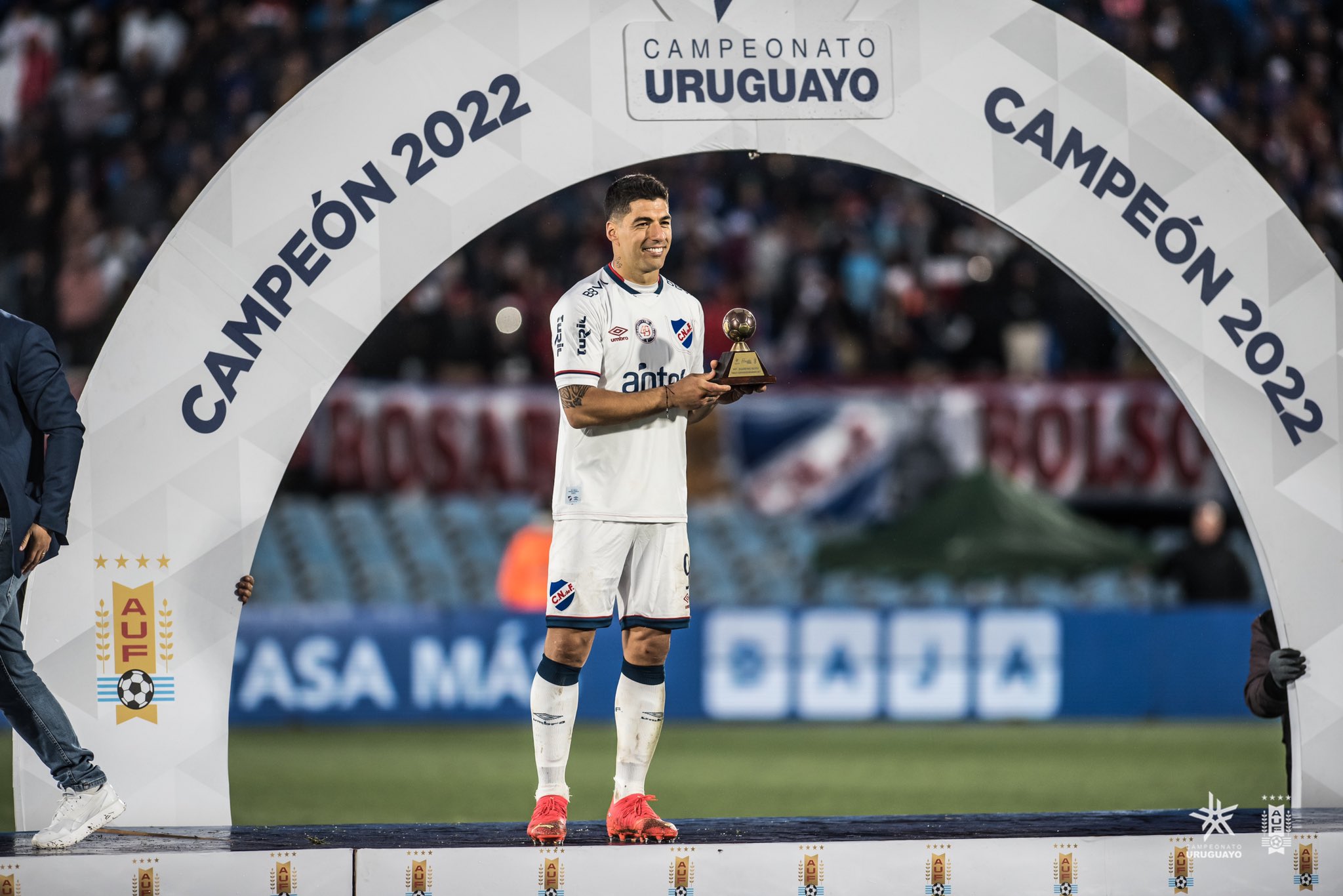 Vuelve la emoción del fútbol: posible fecha de reinicio del Clausura  uruguayo