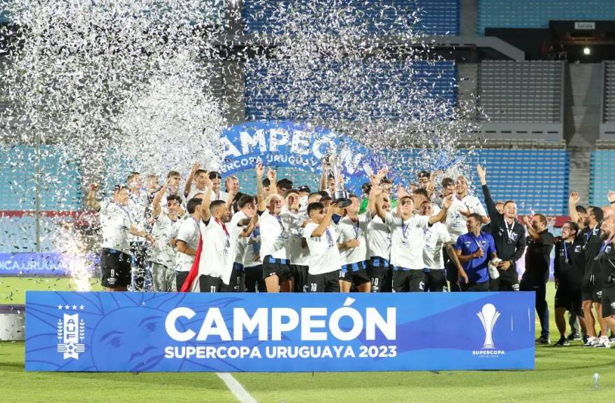 Liverpool campeón de la Supercopa Uruguaya 2023 - AUF